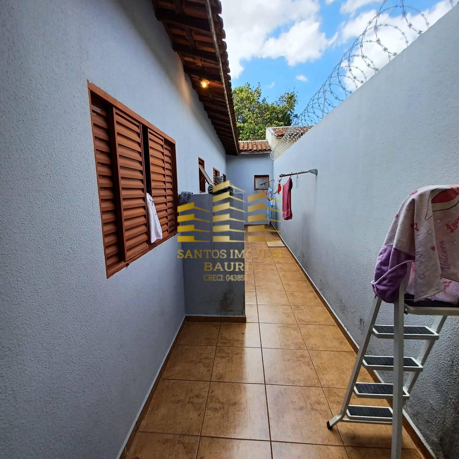 Casa à venda com 3 quartos, 100m² - Foto 11