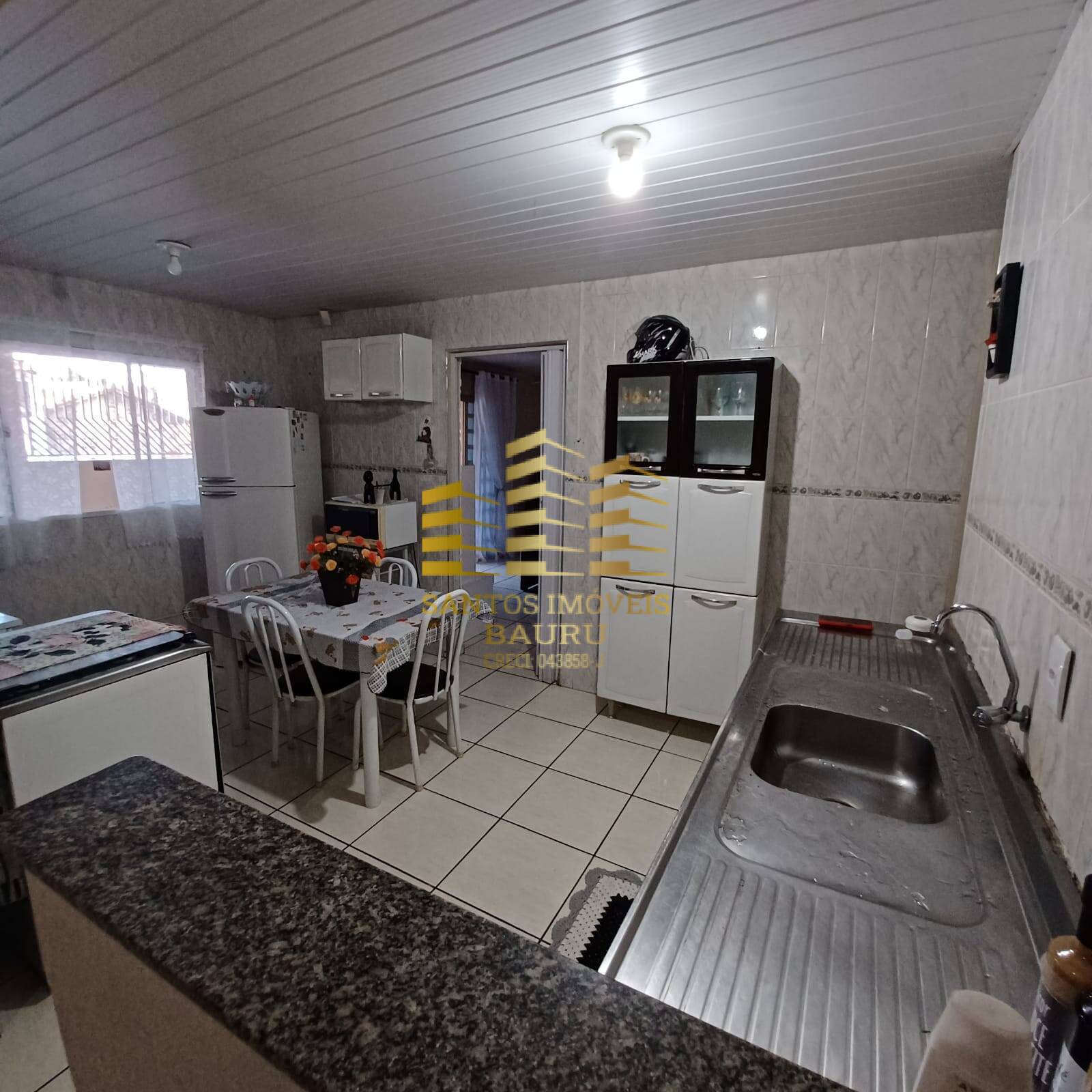 Casa à venda com 2 quartos, 150m² - Foto 5