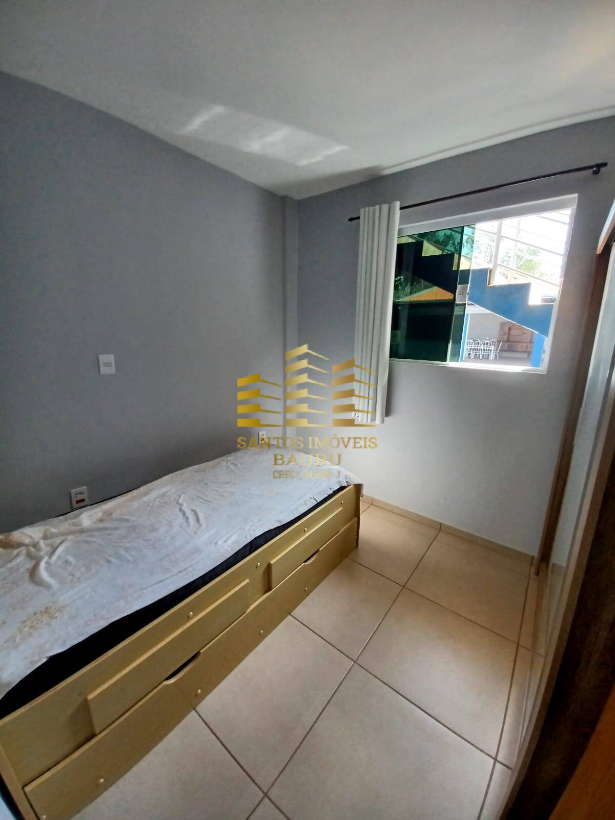 Casa à venda com 4 quartos, 300m² - Foto 16