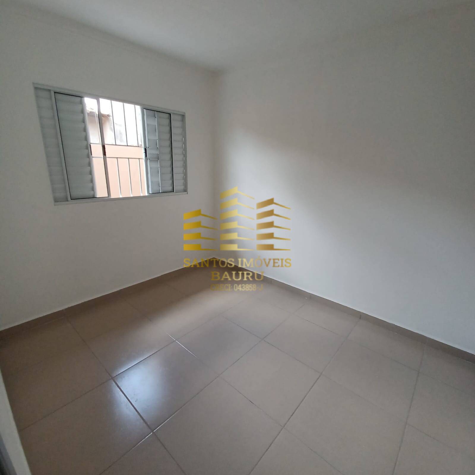 Casa à venda com 4 quartos, 140m² - Foto 9