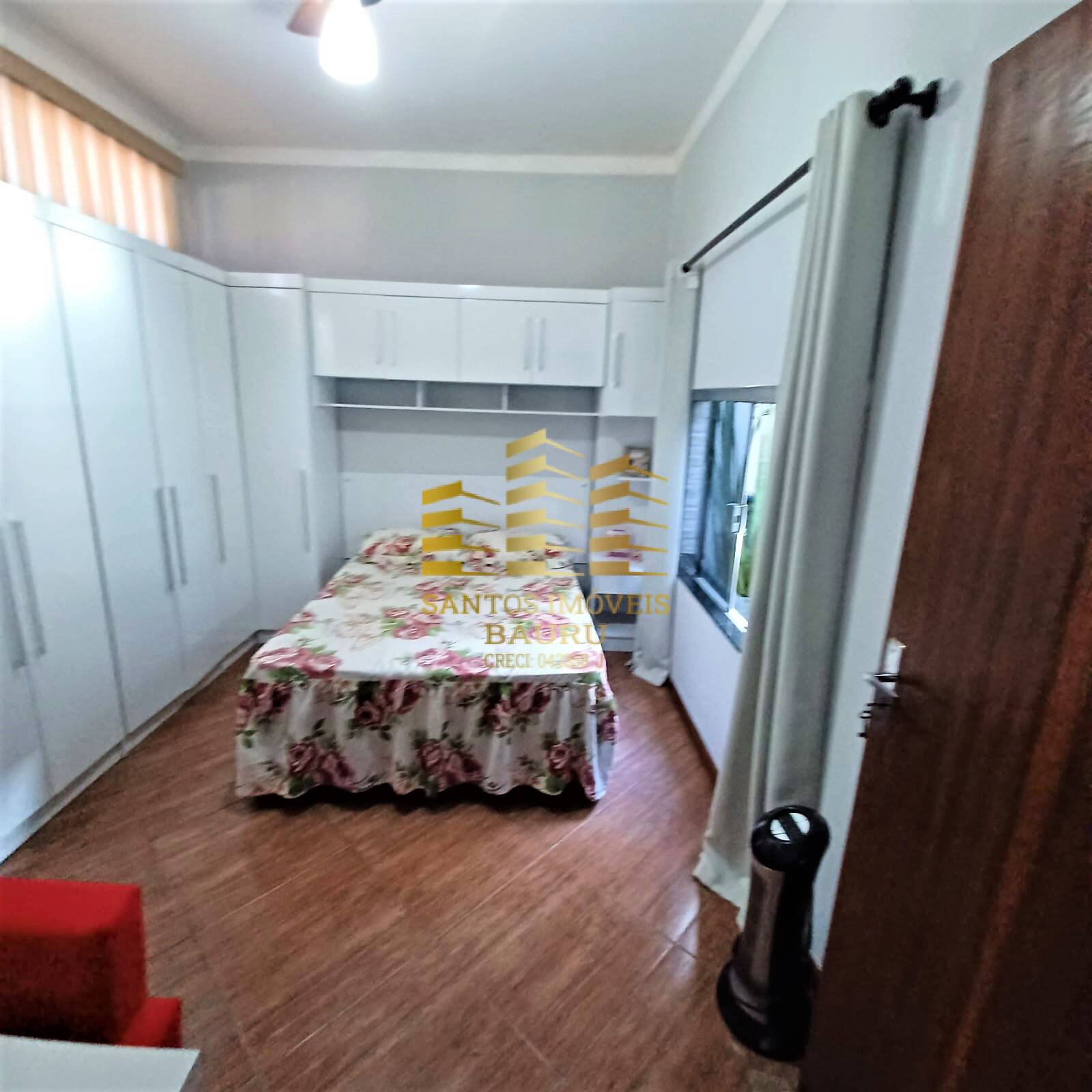 Casa à venda com 3 quartos, 200m² - Foto 17