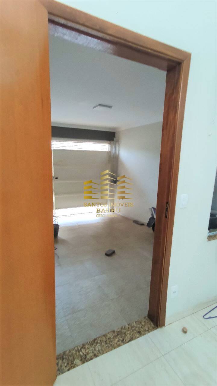 Casa à venda com 3 quartos, 120m² - Foto 4