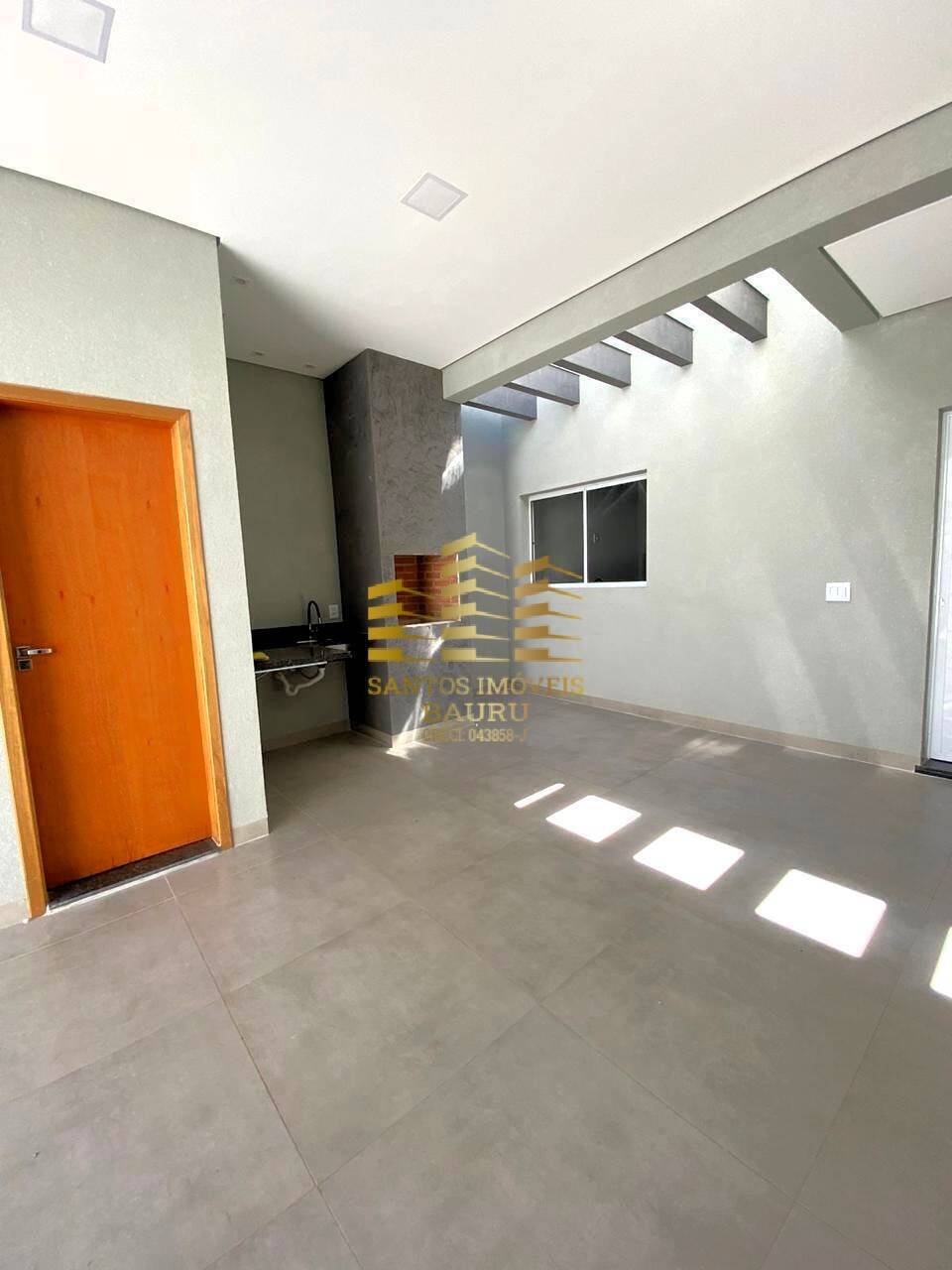 Casa à venda com 2 quartos, 98m² - Foto 2