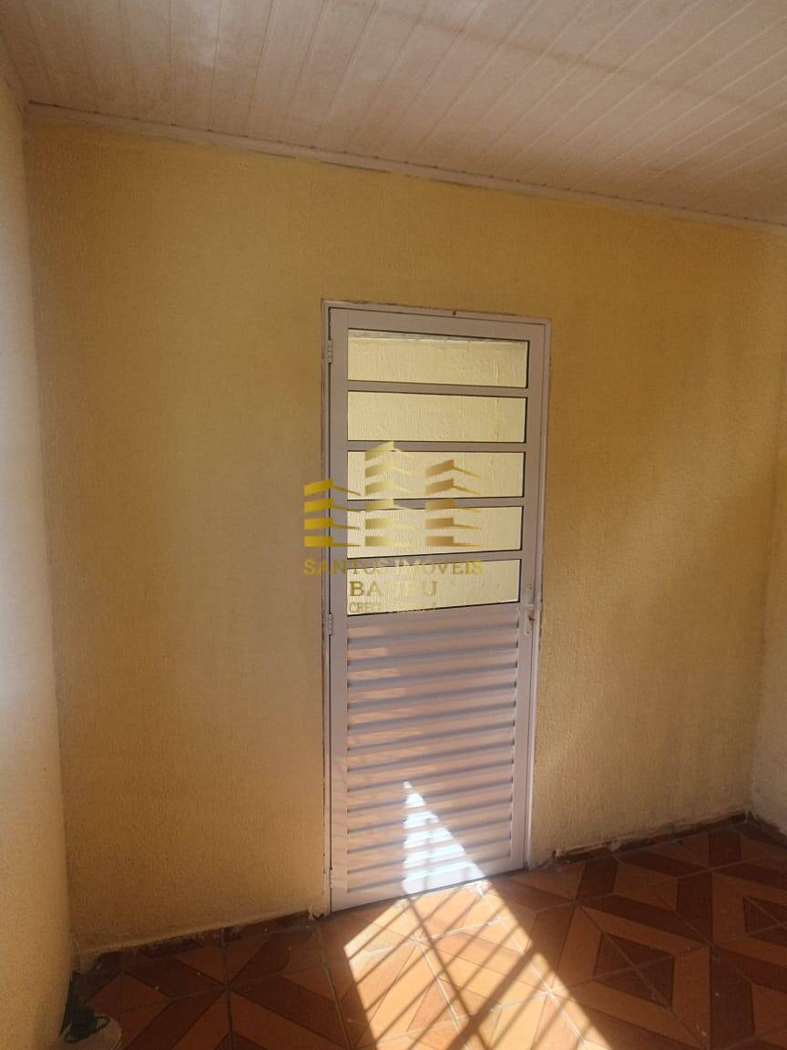 Casa à venda com 2 quartos, 60m² - Foto 12