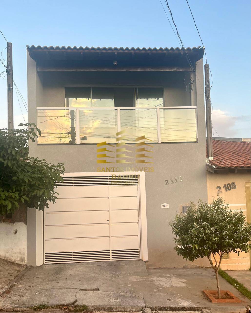 Casa à venda com 3 quartos, 110m² - Foto 1