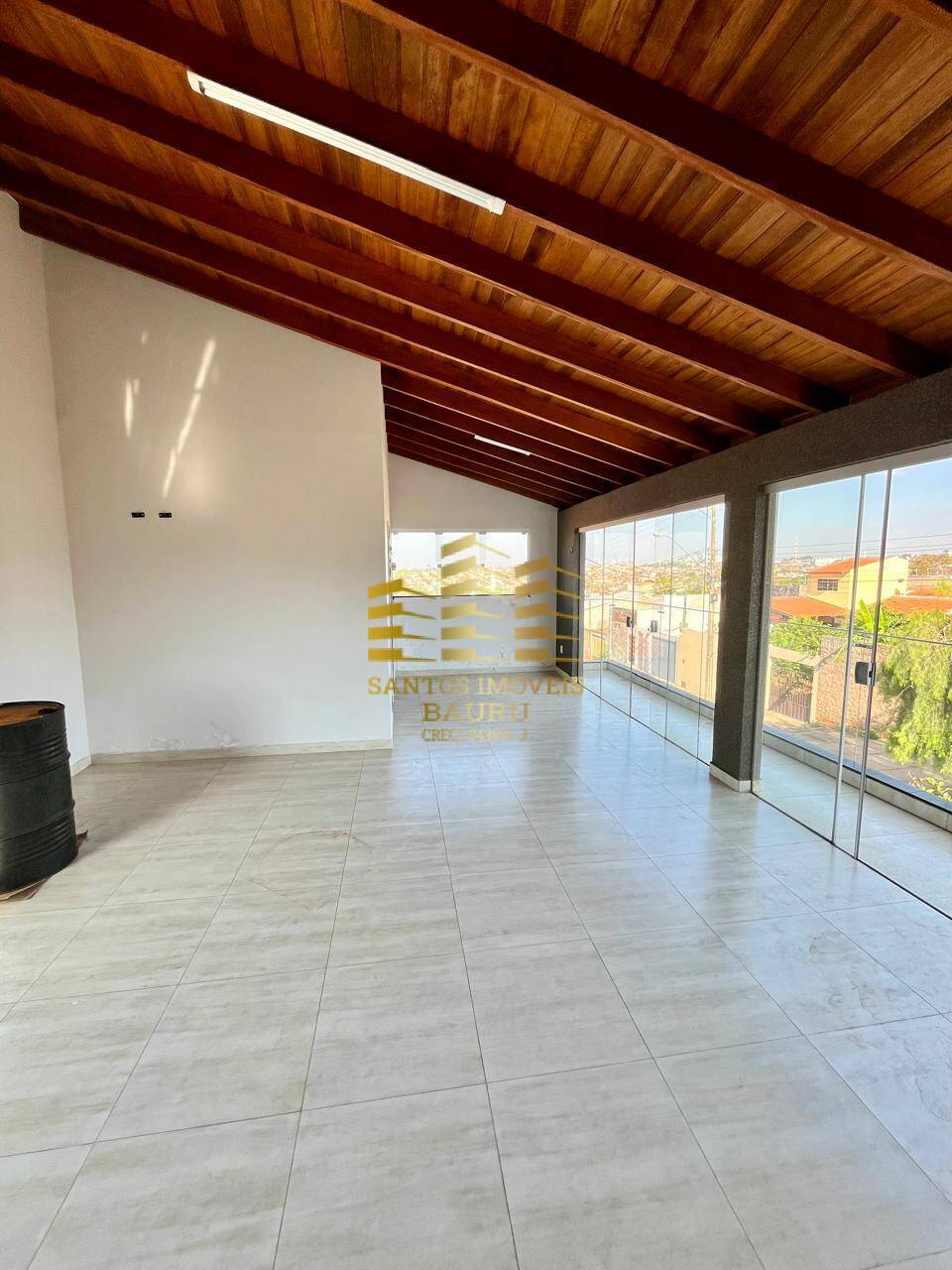 Casa à venda com 3 quartos, 218m² - Foto 18