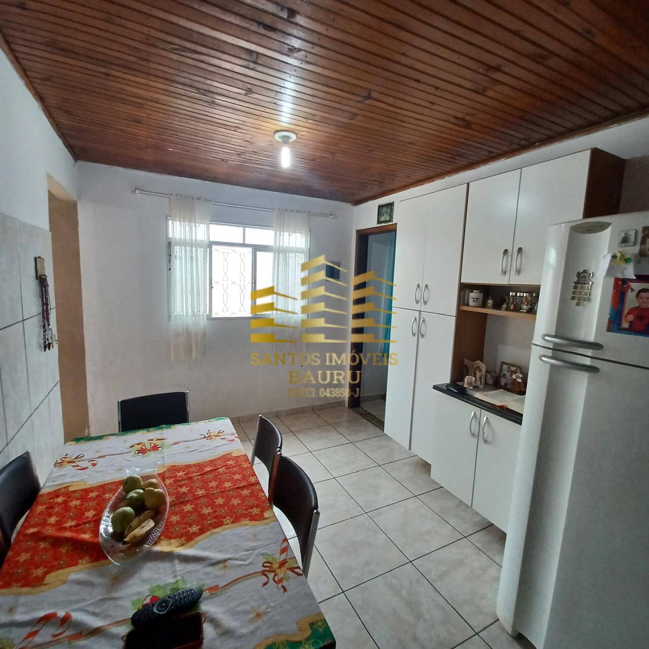 Casa à venda com 2 quartos, 80m² - Foto 4