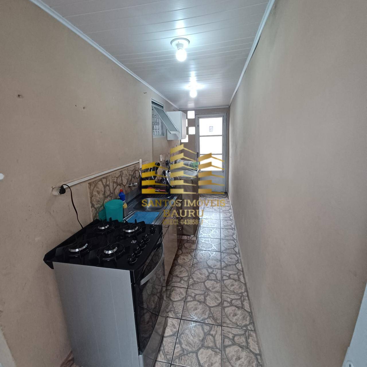 Casa à venda com 2 quartos, 80m² - Foto 11