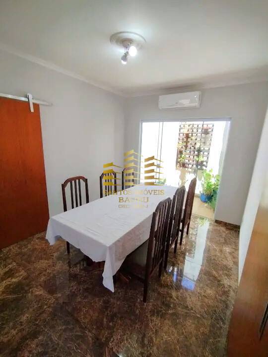 Casa à venda com 3 quartos, 195m² - Foto 4