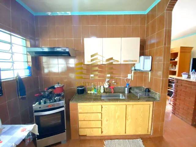 Casa à venda com 3 quartos, 200m² - Foto 10