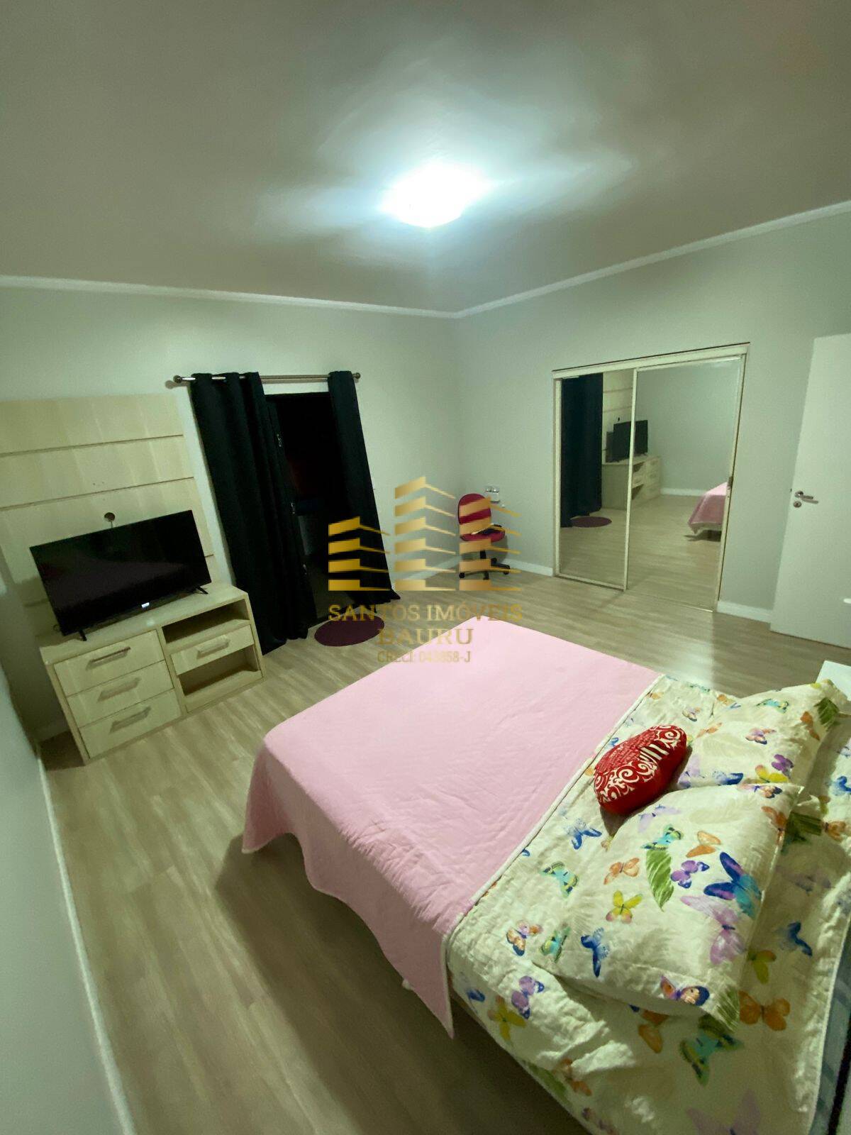 Casa à venda com 4 quartos, 360m² - Foto 16