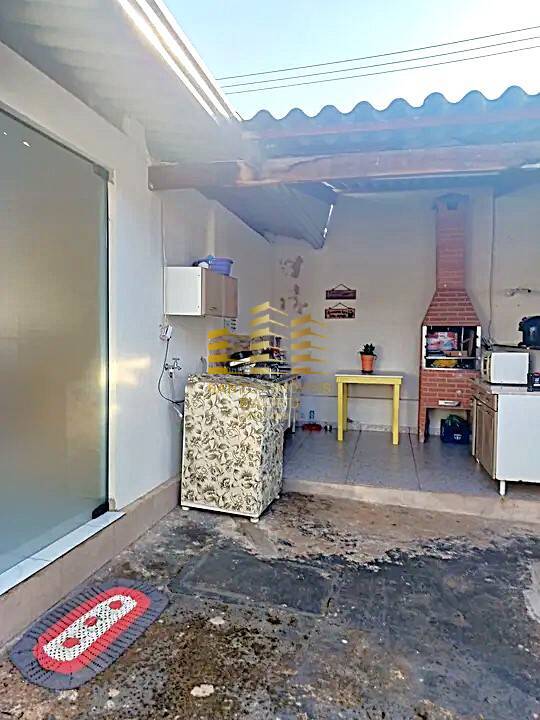 Casa à venda com 2 quartos, 120m² - Foto 14