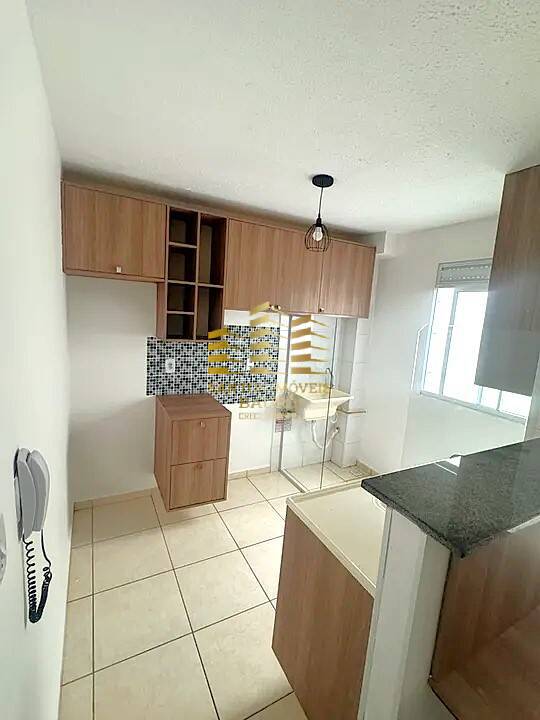 Apartamento à venda com 2 quartos, 49m² - Foto 2