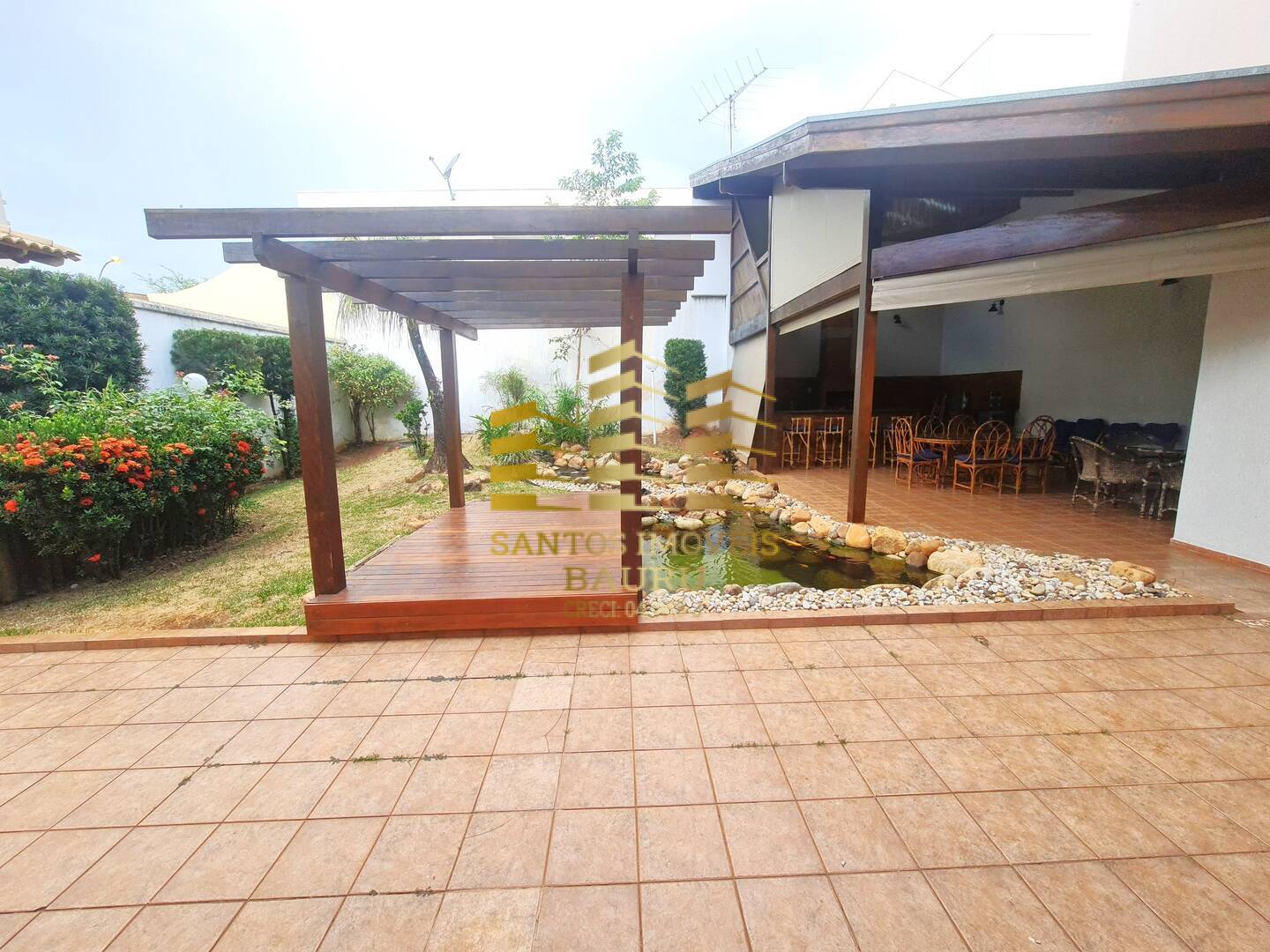 Casa de Condomínio à venda com 3 quartos, 300m² - Foto 8