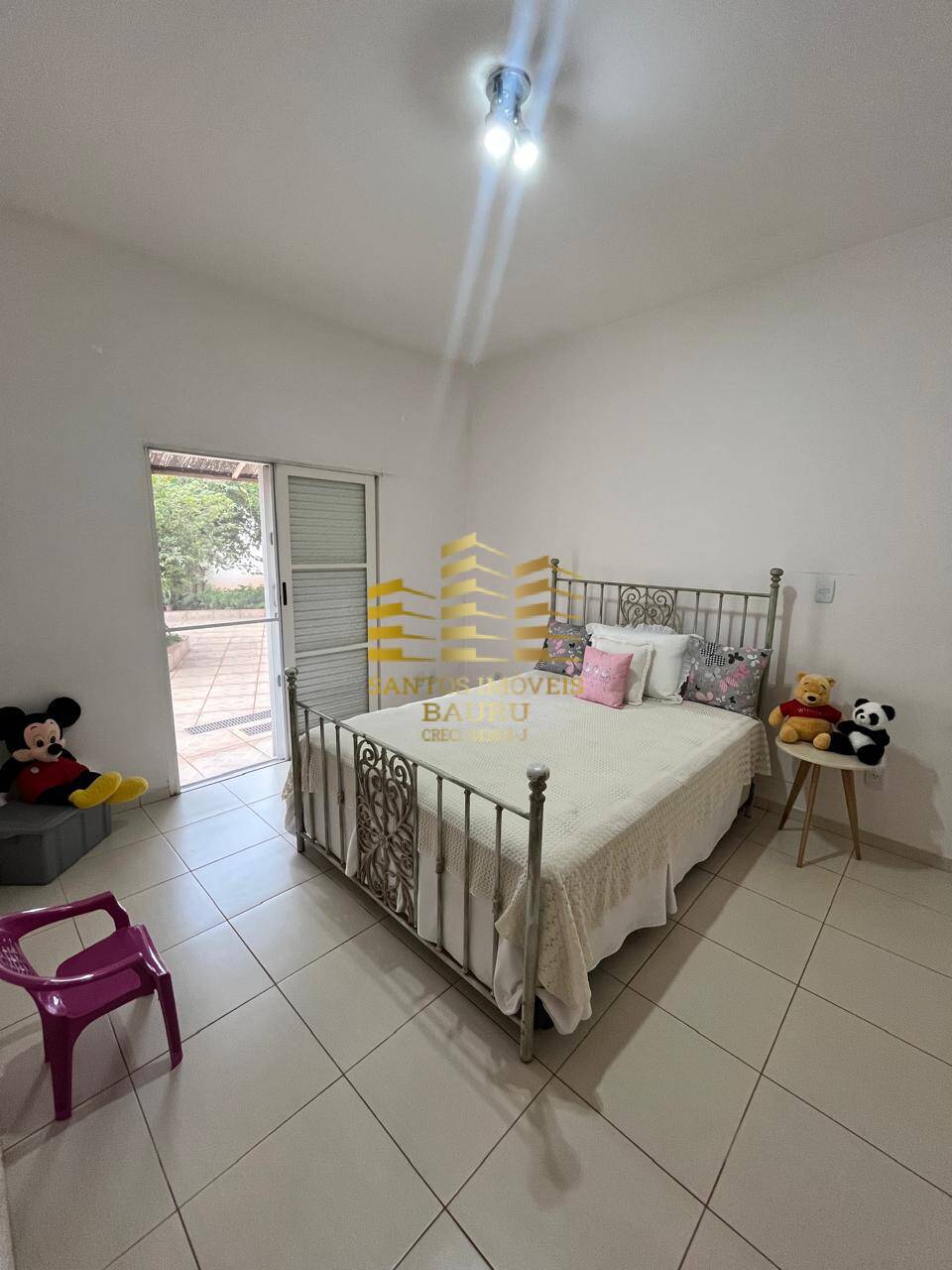 Casa à venda com 3 quartos, 213m² - Foto 13